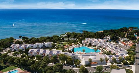 Located in Albufeira. The Masana Algarve Resort, recently refurbished, is a development consisting of 52 spacious apartments with magnificent views of the sea. Of typologies that vary in T1 and T2, the apartments have areas between 102.60 sqm and 140...