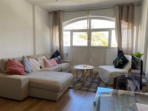 Located in Marina Bay. Chestertons is pleased to offer for sale this apartment in Marina Bay, Gibraltar. Nicely presented studio apartment converted to a 1 bedroom with air-conditioning, a fully fitted kitchen and bathroom. Residents have access to M...