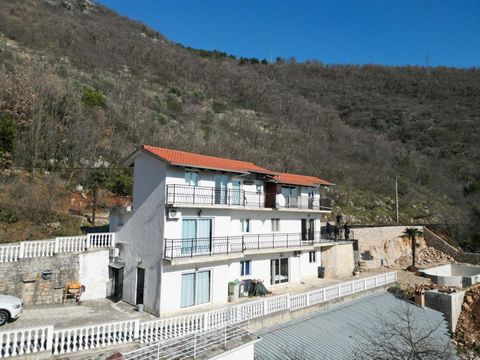 Perfectly isolated peaceful guest house of 6 apartments with swimming pool in Moscenicka Draga! Beautiful sea views are opening from the villa. It is ideally inserted into greenery of hills around. Total floorspace is 190 sq.m. Land plot is 1000 sq.m...