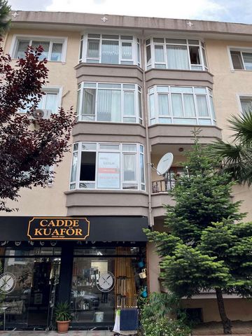 Details in Turkish and English are below: Turkish and English descriptions are below: Turkish: OUR APARTMENT IS LOCATED IN THE CENTER OF YALOVA. -2 MINUTES WALKING DISTANCE TO THE BEACH, -CORNER APARTMENT -2 SEPARATE STREET FRONTAGE -SHEATHING IS AVA...