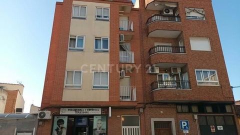 Great Opportunity in Talavera, no agency fees. Are you looking to buy a 2 bedroom apartment for sale in Talavera de la Reina? We offer you this excellent opportunity to acquire this residential apartment with an area of 74 m² well distributed in 2 be...