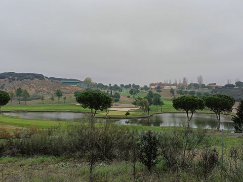 If you are passionate about Golf, this land might interest you!!! We present this magnificent urban land located in the Cabanillas del Campo golf club. The views from the land and where a future home would be built are unbeatable. Nature, countryside...