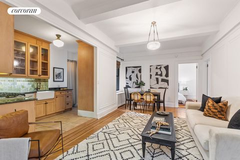 535 West 110th Street, 3F -- Picture Perfect Prewar Home! On an elegant and classic Upper West Side block, 535 West 110th stands stalwart amongst its peer full-service buildings that line the avenue-esque double-width street. The building is replete ...