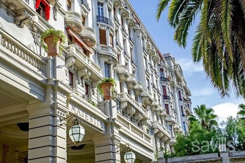 NICE BAS CIMIEZ - DUBOUCHAGE: In the heart of one of the most beautiful Belle Époque Palaces, the Majestic, a true jewel of the French Riviera, this 3 bedroom apartment of 218 m² offers exceptional volumes and a panoramic view of the city centre and ...