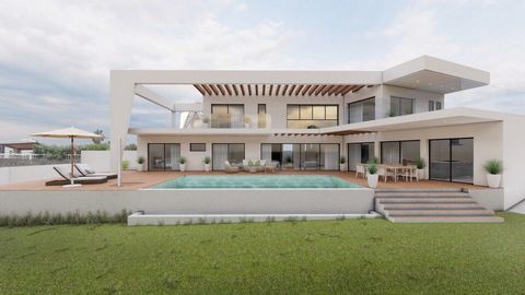 Stunning villa currently under construction, situated in El Faro, Mijas Costa, boasting breathtaking panoramic views of the sea and mountains from every angle. Conveniently located within walking distance to the beach and just an eight-minute drive f...