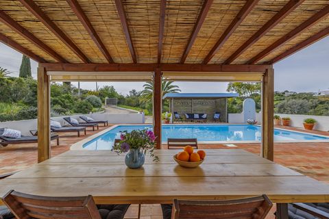 A beautiful detached property nestled in it's own spacious lands,4480 square metres ( over an acre), within walking distance to the nearest secret beach and minutes away from the famous Algarve Benegil caves and Marinha beach.It is a tranquil haven y...