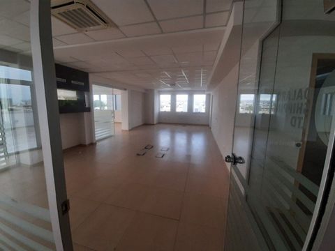 Located in Limassol. Located on Franklin Roosevelt street, the office is in excellent condition as is the building.The property features raised flooring, structured cabling, covered parking, vrv air system and much more.Excellent quality throughout.T...