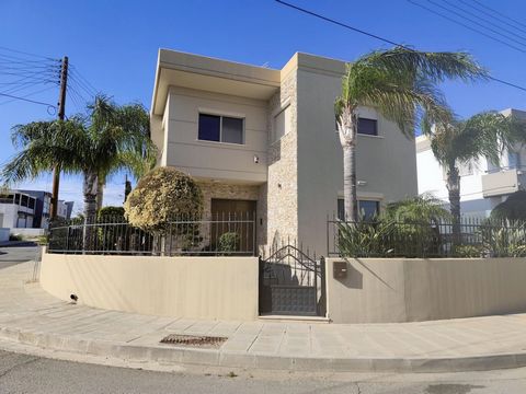 Located in Limassol. Lovely four bedroom house in Anthoupoli area in Limassol. It has internal covered area 210 square meters, covered veranda 30 and the plot size is 295 square meters. This beautiful house has separate kitchen, with living/dining ar...