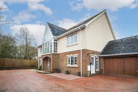 Exquisite Six Bedroom Detached House on Druidstone Road, Old St Mellons, Cardiff Nestled within the prestigious enclave of Druidstone Road in Old St Mellons, Cardiff, this six-bedroom detached house epitomizes luxury living in a sought-after location...