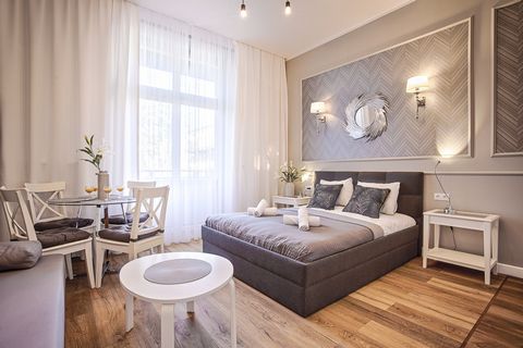 Centrally located, this elegant studio apartment is a 10 mins walk to both Main Market Square and Kazimierz, and only 5 minutes walk to the Wawel Castle. Building is freshly renovated, it has been equipped with an elevator and has a beautiful backyar...
