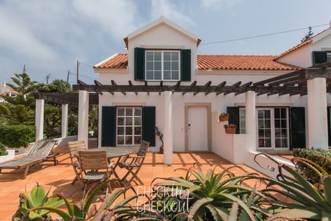 There is nothing better than spending a few days in Azenhas do Mar. It is the ideal place to enjoy some invigorating days between the beach and the mountains, taking advantage of the natural beauty of the place, the ocean pool and its picturesque set...