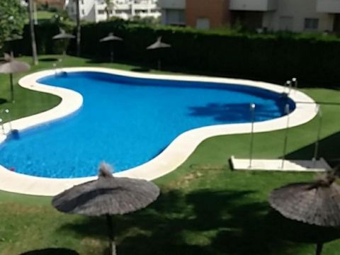 Holidays2Malaga Arenal Golf is situated in Arena Golf Urb. It has 2 bedrooms with capacity up to 6 people. It has terrace and common pool. Our Holidays2Malaga Arenal Golf holiday apartment is located in Urb. Arena Golf, ideal for those who want to en...