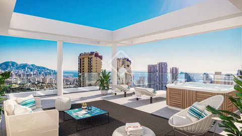 Discover the perfect balance between luxury and comfort in this magnificent two-storey apartment, part of a new construction on the coveted Poniente beach of Benidorm, Alicante. With an exceptional layout , the first floor welcomes you with a spaciou...