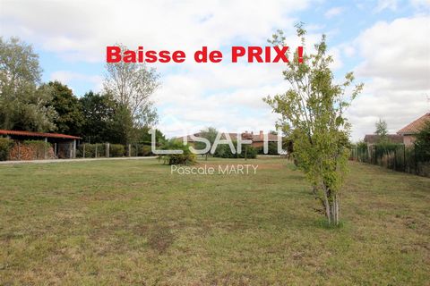 Welcome to Roquesérière, a pretty village near Montastruc or Saint Sulpice. Here is a beautiful plot of land of 820m², flat, serviced (provide micro station), excluding subdivision and free of builder. The G1 study does not recommend micro piles. It ...
