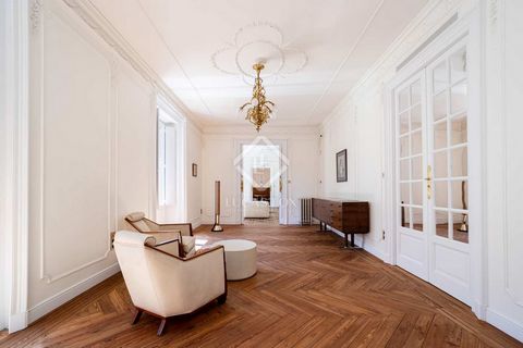 This impressive apartment occupies the first two floors of a building that has been restored maintaining the historical character of one of the most exclusive neighborhoods in the Spanish capital. This apartment is a benchmark of luxury and comfort, ...