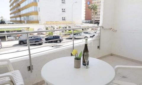 In the emblematic Studio 42 building in Santa Margarita, Roses, a few meters from the beach on the 2nd line of the sea, this nice 1-bedroom apartment with sea views is for sale that, with a renovation to your liking, will become your ideal destinatio...