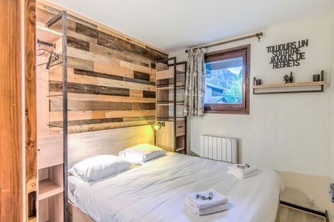 Willkommen in Chamonix, der Perle der Alpen! Wir bieten Ihnen die Vermietung dieser gemütlichen Wohnung an, ideal für einen Aufenthalt mit Familie oder Freunden, die sich ganz Ihrem Aufenthalt widmen. Skifahren und Entspannung. Dieses Apartment ist d...