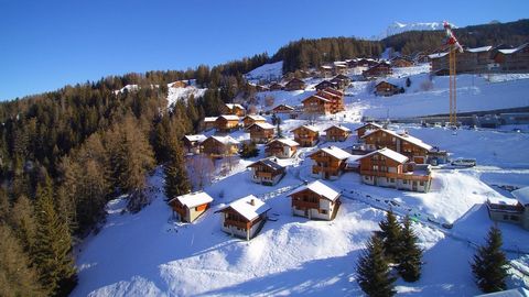 Dop Real Estate präsentiert: Les Chalets de Vallandry Entdecken Sie die 29 Chalets in Paradiski, einem der fünf größten Skigebiete der Welt, im Rahmen des Projekts Les Chalets de Vallandry. An diesem Standort bieten wir regelmäßig Häuser zum Verkauf ...