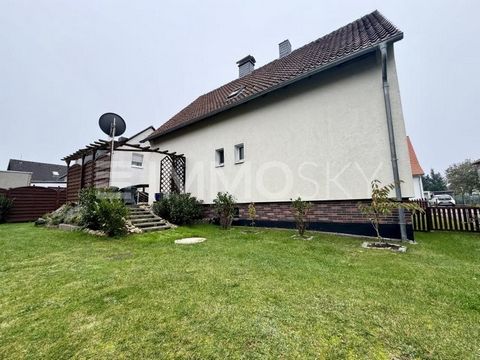 ¡¡Bienvenido!! La casa unifamiliar de Wunstorf se encuentra en una zona residencial tranquila y codiciada, a menos de 2 km del Steinhuder Meer. La excelente conexión con la infraestructura de transporte público facilita el acceso, ya que la parada de...