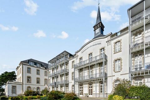 Ideaal gelegen aan zee op Pointe du Croisic, verwelkomt de Résidence Saint Goustan u tijdens uw verblijf in Loire-Atlantique. Dankzij de comfortabele appartementen gelegen in een rustige en beschermde omgeving, kunt u ontspannen en de regio ontdekken...