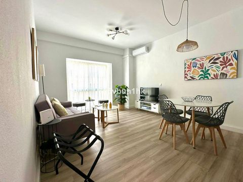 Located in Málaga. Discover this newly renovated apartment in the heart of Málaga’s historic centre, ideal for immediate living or rental investment. Spanning 75 m², this furnished gem boasts a fantastic location surrounded by restaurants, museums, s...