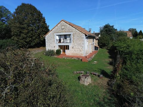 EXCLUSIVE TO BEAUX VILLAGES ! In the heart of the Périgord Limousin park, nestled at the end of a hamlet amidst nature and the soothing sound of a nearby stream, lies this charming property. The renovation of this former barn was completed a few year...