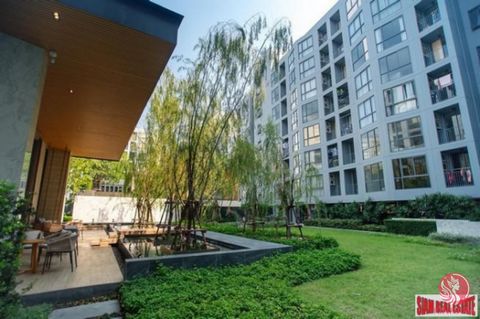 New off plan low-rise 8 storey condominium. Located at Soi Pridi linked to Sukhumvit Soi 71 Near BTS Phra Khanong it is also near the Chalong Rat Expressway. Easy access to the city and shopping centres. There is a large communal area of 1 rai in the...