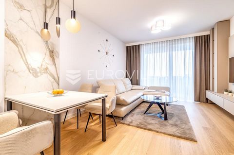 Heinzelova - Darwinova, VMD, luxuriously decorated and modernly furnished one-room apartment of 51 m2 on the 6th floor of a new building with an elevator. It consists of an entrance hall with a built-in wardrobe, a spacious living room with a kitchen...