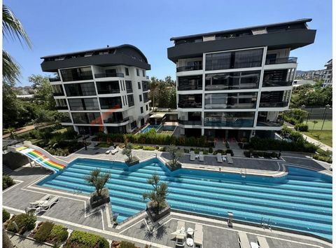 The apartment for sale is located in Oba, close to the centre of Alanya. Alanya belongs to the province of Antalya. By car the ride from the city of Antalya to Alanya takes about 120 minutes. Alanya is a well known holiday destination. The city has a...