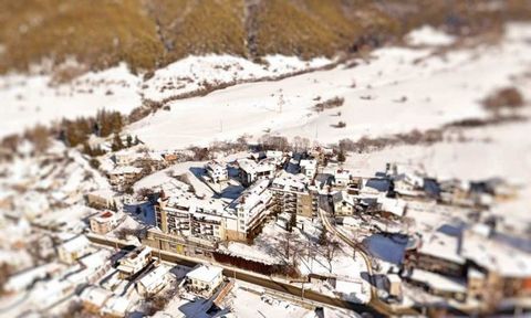 SUPRIMMO Agentur: ... Wir präsentieren eine ausgezeichnete Ein-Zimmer-Wohnung im Eagle Rock-Komplex, Dorf Beli Iskar, 5 km von den Pisten des Skizentrums Yastrebets und 7 km vom Skigebiet Borovets entfernt. Das Studio ist nach Süden ausgerichtet und ...