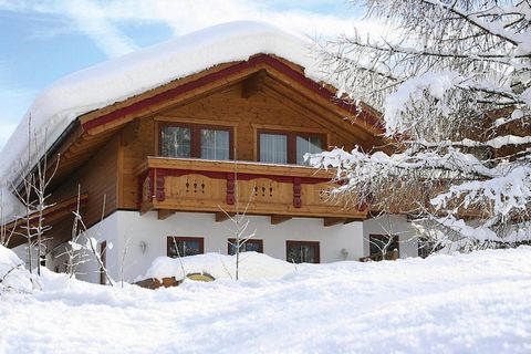 Belle case tirolesi in legno, moderne e ben attrezzate, soleggiate e in posizione centrale nel mezzo delle Alpi di Kitzbühel (828 m sul livello del mare). Dopo una giornata attiva di escursioni potrete rilassarvi meravigliosamente nell'area benessere...