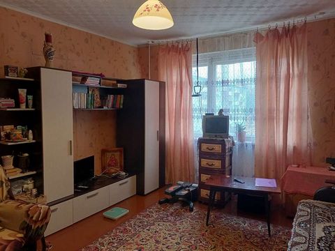 ПРОДАМ 1-комнатную квартиру, 31 кв.м., ул.Дзержинского, 3/5 этаж. Комната 19 кв.м., кухня 6 кв.м. Окна ПВХ, счетчики на воду. Хорошее жилое состояние. Рядом школа, детские сады, магазины. Развитая инфраструктура.