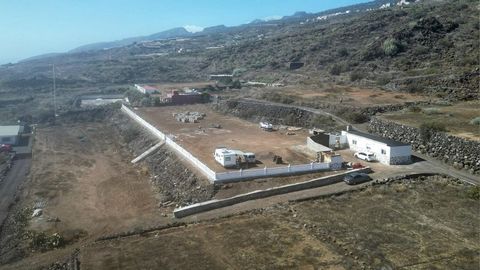 3 completely straight plots for sale, with a rustic house in Guía de Isora. The land is located 300m above the sea, and has a total area of 11,200m2. 2 types of water are supplied to the plots, water that flows through the town hall with a water mete...