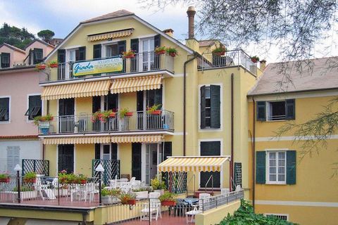 Appartementen in de populaire badplaats Moneglia aan een baai van de Riviera di Levante, direct tussen Genua en het beroemde UNESCO-werelderfgoed Cinque Terre. De appartementen bevinden zich in drie verschillende gebouwen in het historische centrum v...