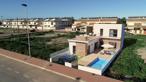 perto da praia, perto de golfe, possibilidade de construir, ar condicionado pré-instalado, jardim, terraço, estacionamento, piscina privada, perto de escolas, costeiras