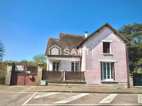 Jolie et confortable maison bourgeoise située entre SENS et JOIGNY.
