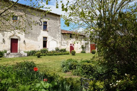 LOGIS XVIe siècle, 5 CHAMBRES, JARDIN, DÉPENDANCES ET GITE