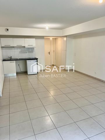 Bordeaux Bassins à flot - T2 de 50m2, accès PMR, place de stationnement