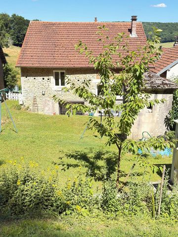 Maison ancienne rénovée 133 m2, 3 ch, terrain de 827 m2