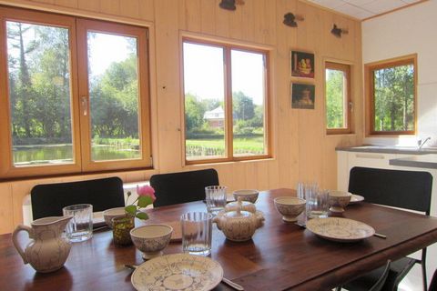This is a 2-bedroom holiday home for 4 people in Braibant, Belgium. The house comes with private ponds and is a fisherman's delight. There are also many lovely walking paths nearby which allow you to enjoy the beautiful, green surroundings. The neare...
