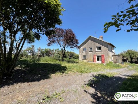 PATOUX Immobilier offers you, exclusively, this house built on four levels, with large outbuildings and an adjoining plot of more than 2 hectares. It comprises on the ground floor an entrance hall distributing a kitchen area, open to a living room, a...