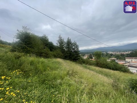 Building land of 539m² overlooking the heights of Lavelanet View of the pyrenees Quiet area Fees including tax charged to the seller AGENCE PYRENEES IMMOBILIER (API) - Romain SEGUI - Sales agent - RSAC N° ... More information on www .pyrenees-immobil...