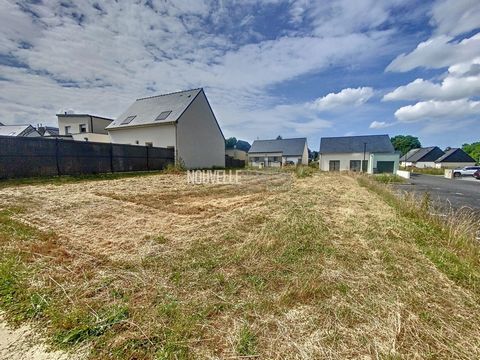 In a quiet subdivision close to schools and shops. Nouvelle Demeure offers you this well-exposed building land of 363 m2 at the end of the subdivision. Bounded and serviced land (electricity, telephone, drinking water, wastewater and stormwater) Free...