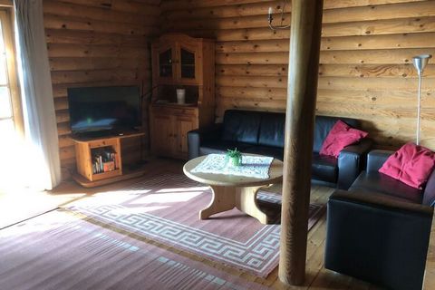 Cozy round log house right on the lake and in the middle of beautiful nature. The highlight of the holiday home area are the two bathing lakes, which are exclusively available to the owners and guests of the houses. With its 800 hectares of forest, W...