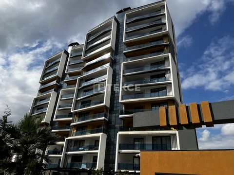 Apartamenty z Widokiem na Morze w Kompleksie z Bogatą Infrastrukturą w Trabzon Apartamenty zlokalizowane są w dzielnicy Kasustu w Trabzon Yomra. Ta dzielnica znajduje się w centralnej lokalizacji Trabzon, blisko udogodnień społecznych, takich jak szp...