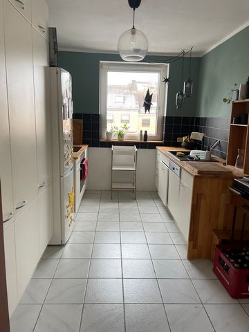 Entire house Herewith we offer you a house partially or completely for temporary rental (May to July 2024). Are you looking for accommodation during a professional project or to bridge the gap? Our house is available furnished from May 2024 to July 2...