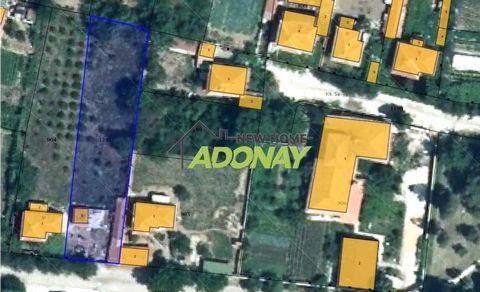 PLOT! UPI! ASPHALT ROAD ! We present to your attention a plot of land with an area of 1140sq.m in the village of Malo Konare, Malo Konare region. Pazardzhik. 8 km from Pazardzhik, 25 km from Plovdiv. Suitable for building a single-family or multi-fam...
