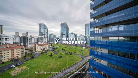   Ready to Move 3 bedrooms Floor 11 Gross Area: 180 m2 Net Area: 160 m2   Maslak 1453, Europe's largest living complex with a construction area of 2 million m2, is a brand new neighborhood in the heart of Istanbul with its residential, office, shoppi...