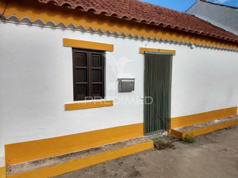 Typisches Alentejo-Haus mit 88m2, in der Gemeinde Margem, Gemeinde Gavião.   Ländliches Gebiet, in dem Handel und Unterstützungsdienste begrenzt sind.   Es hat den Vorteil, dass es in der Nähe des Zentrums von Gavião liegt, einem konsolidierten Gebie...