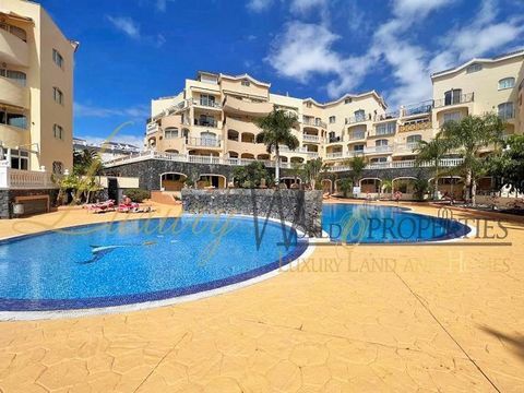 Luxury World Properties is pleased to offer you a spacious duplex located in the complex Parque Tropical in Los Cristianos. This exceptional apartment boasts a generous living area of 114 sqm spread over two floors. On the ground floor, you will find...